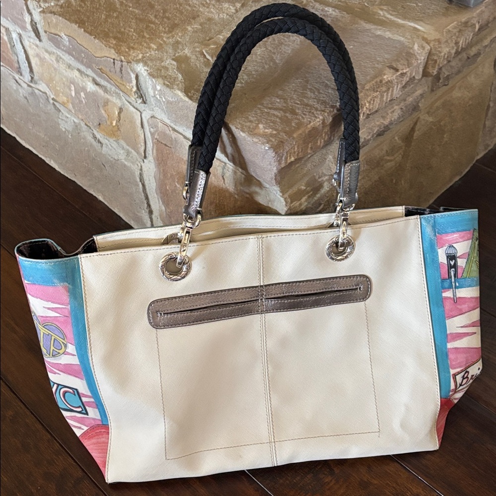 Brighton travel bag in NWTS with Black Rope Handles - Picture 2 of 9